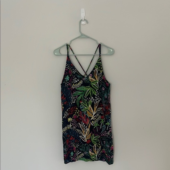Colorful Patterned Sleeveless Dress - Picture 1 of 4